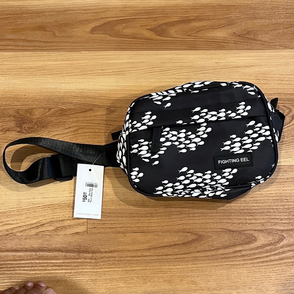 Fighting Eel Black Fish Waist Pack